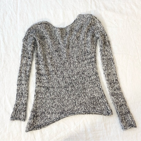 Tulula Avenue Asymmetrical Loose Knit Sweater - Picture 14 of 15